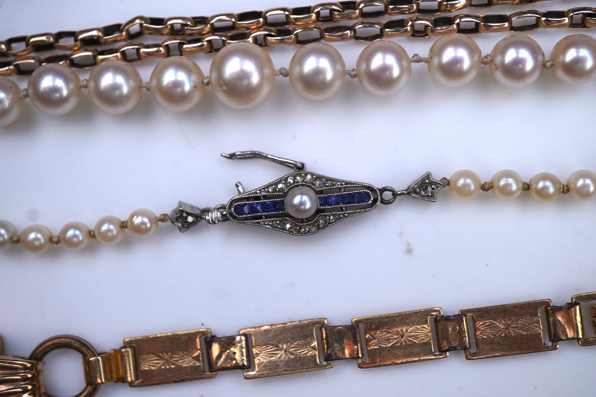 A collection of jewels, early-mid 20th century